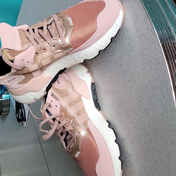 ADIDAS NIGHT JOGGER - Picture 13 of 14